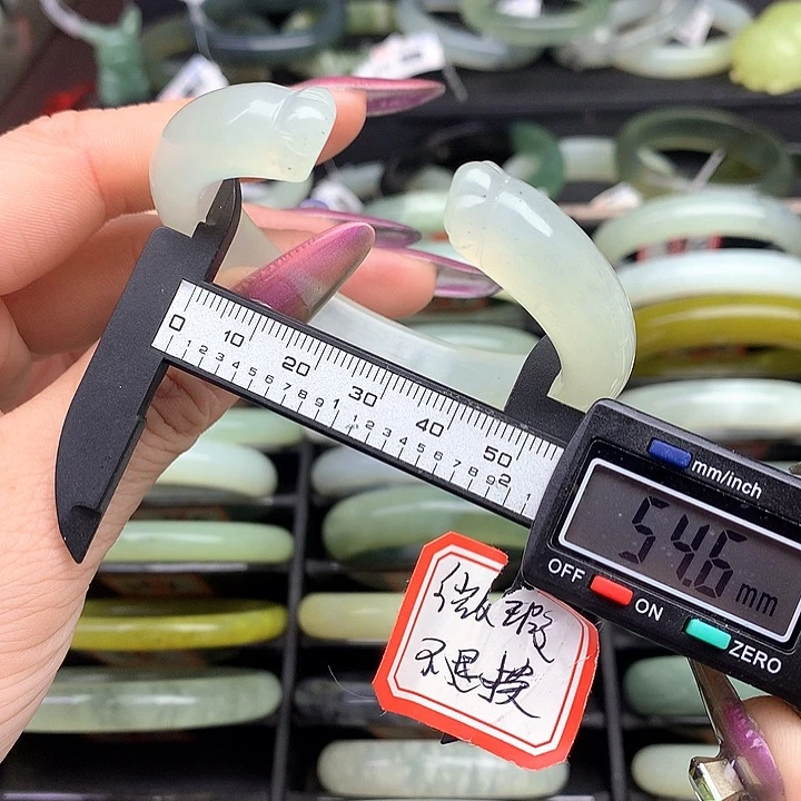 蛇纹石玉手镯未镶嵌594