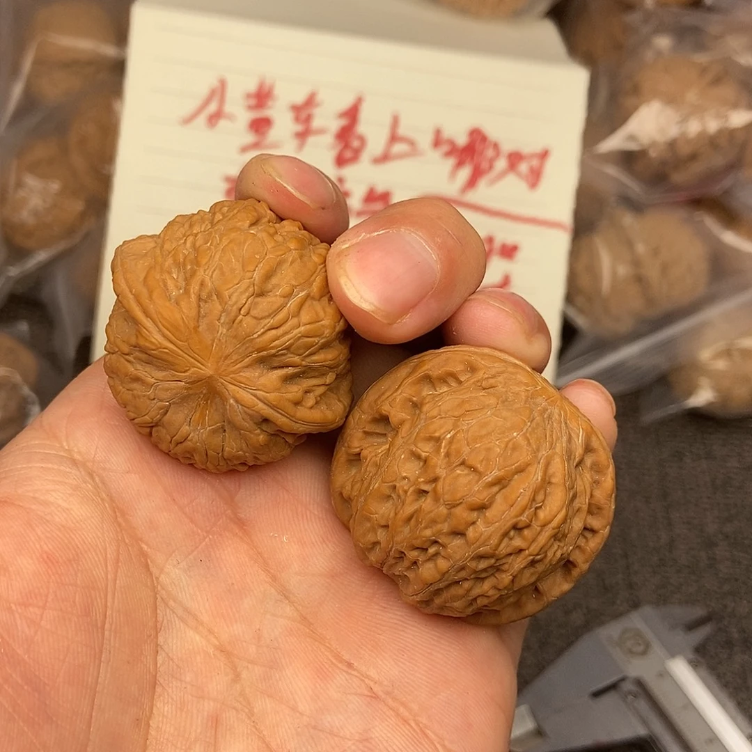 核桃铁锤妹妹39尺寸编号087红皮矮桩