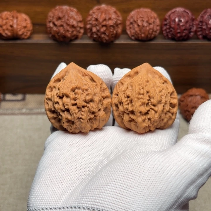 文玩核桃把件王勇