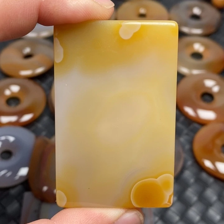 玛瑙/玉髓未镶嵌颈饰