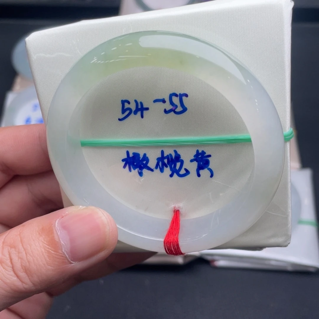 翡翠未镶嵌手镯翡翠手镯80