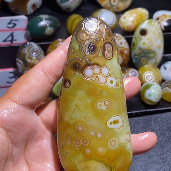 玛瑙/玉髓未镶嵌珠宝半成品32