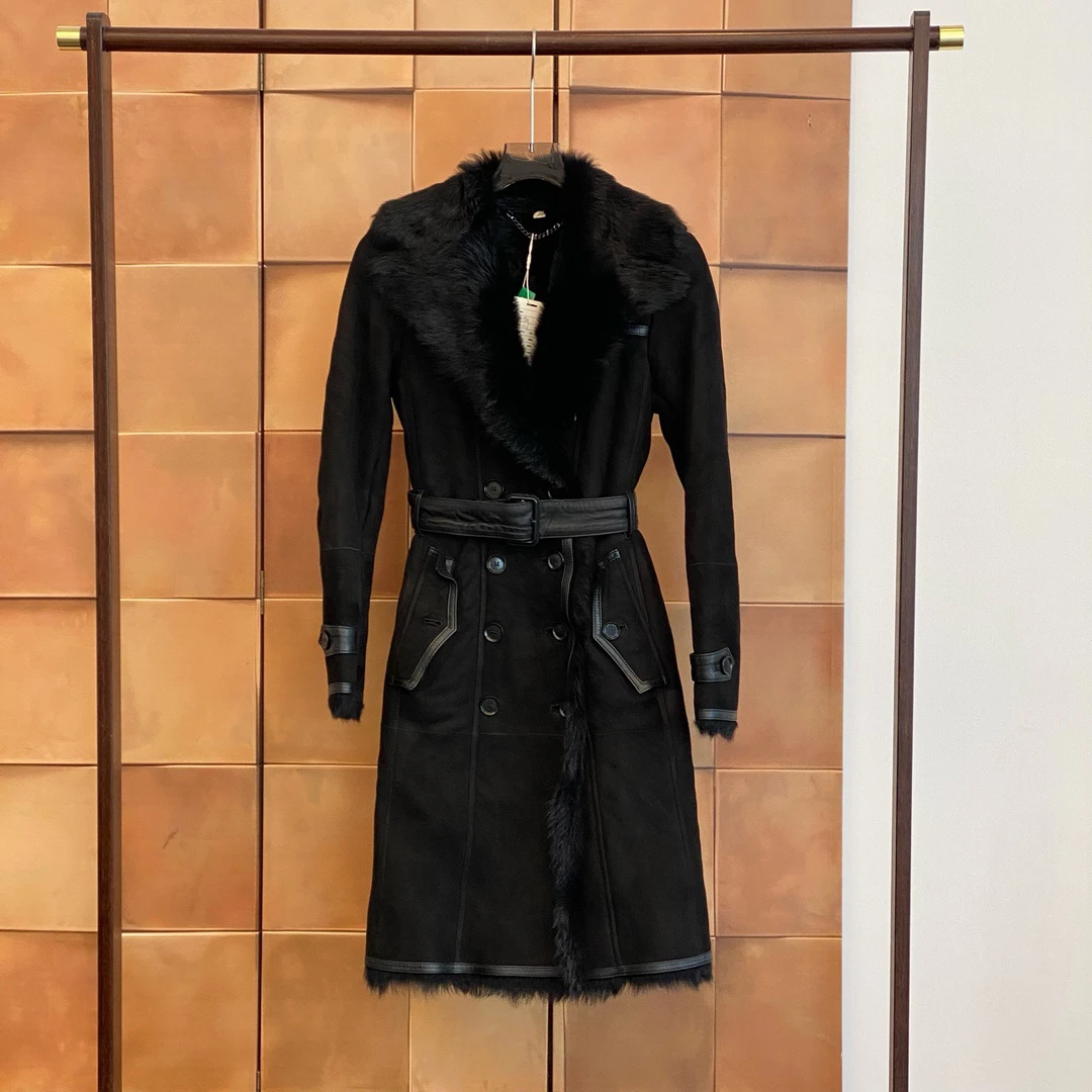 99新 BURBERRY/博柏利 黑色双排扣皮毛一体大衣/uk6码/99新/30518