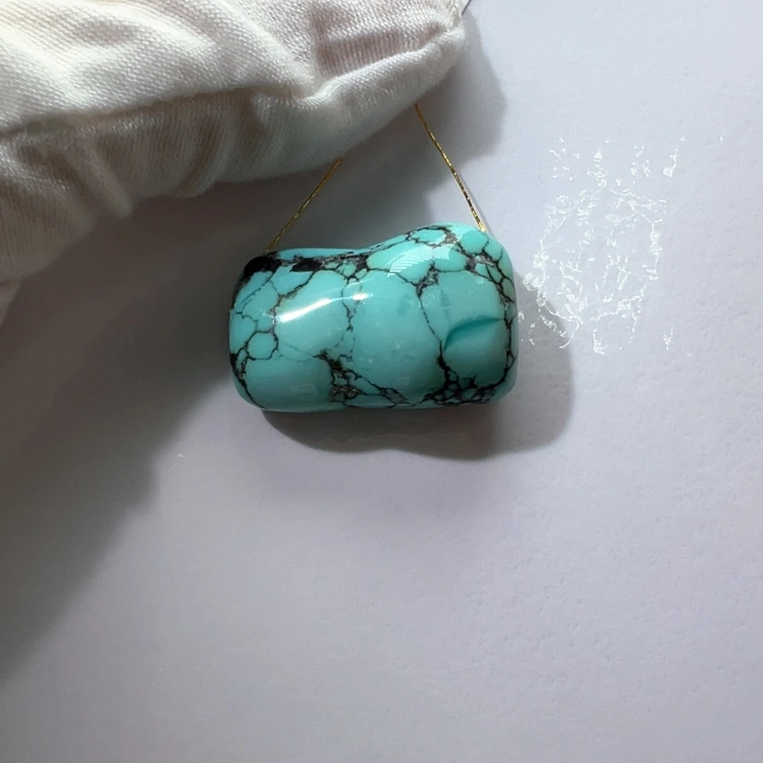 绿松石未镶嵌挂件