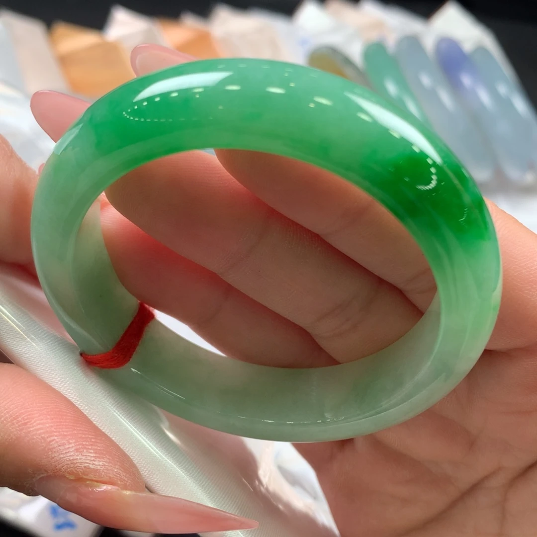 翡翠未镶嵌手镯51.4正圈