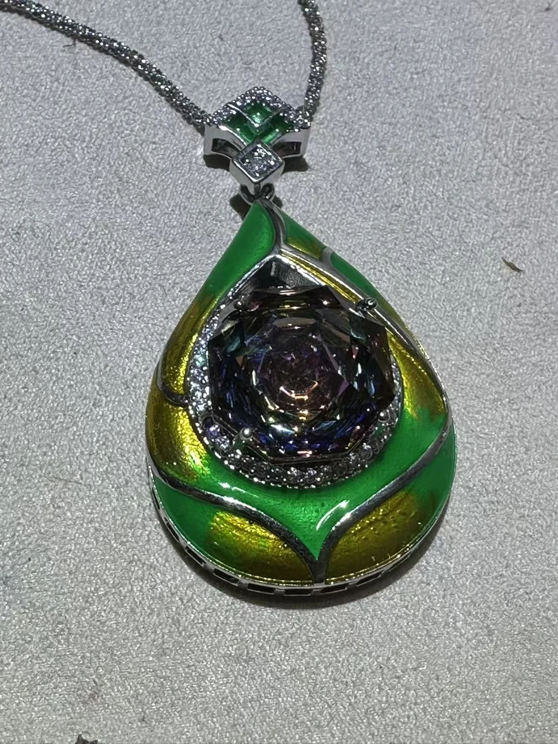 时尚轻奢吊坠礼盒f122808