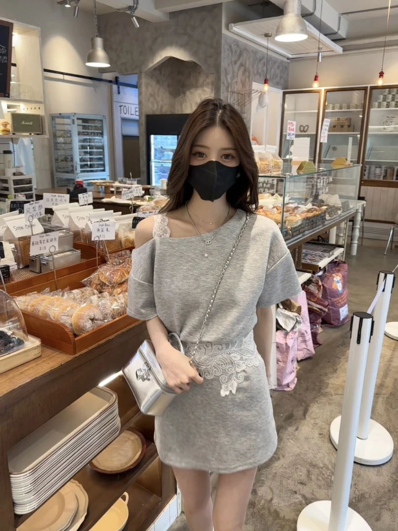 COCO【港都漫游】夏款斜肩蕾丝上衣高腰半身裙裤套装