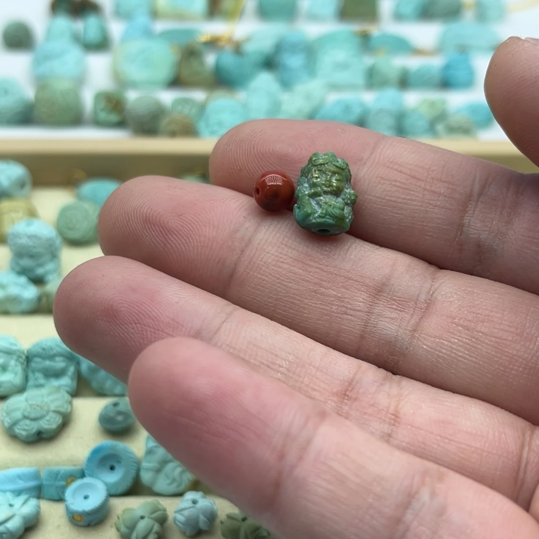 南红玛瑙未镶嵌B343有瑕
