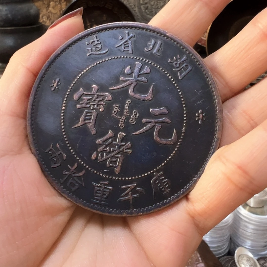 金属复古风格摆件