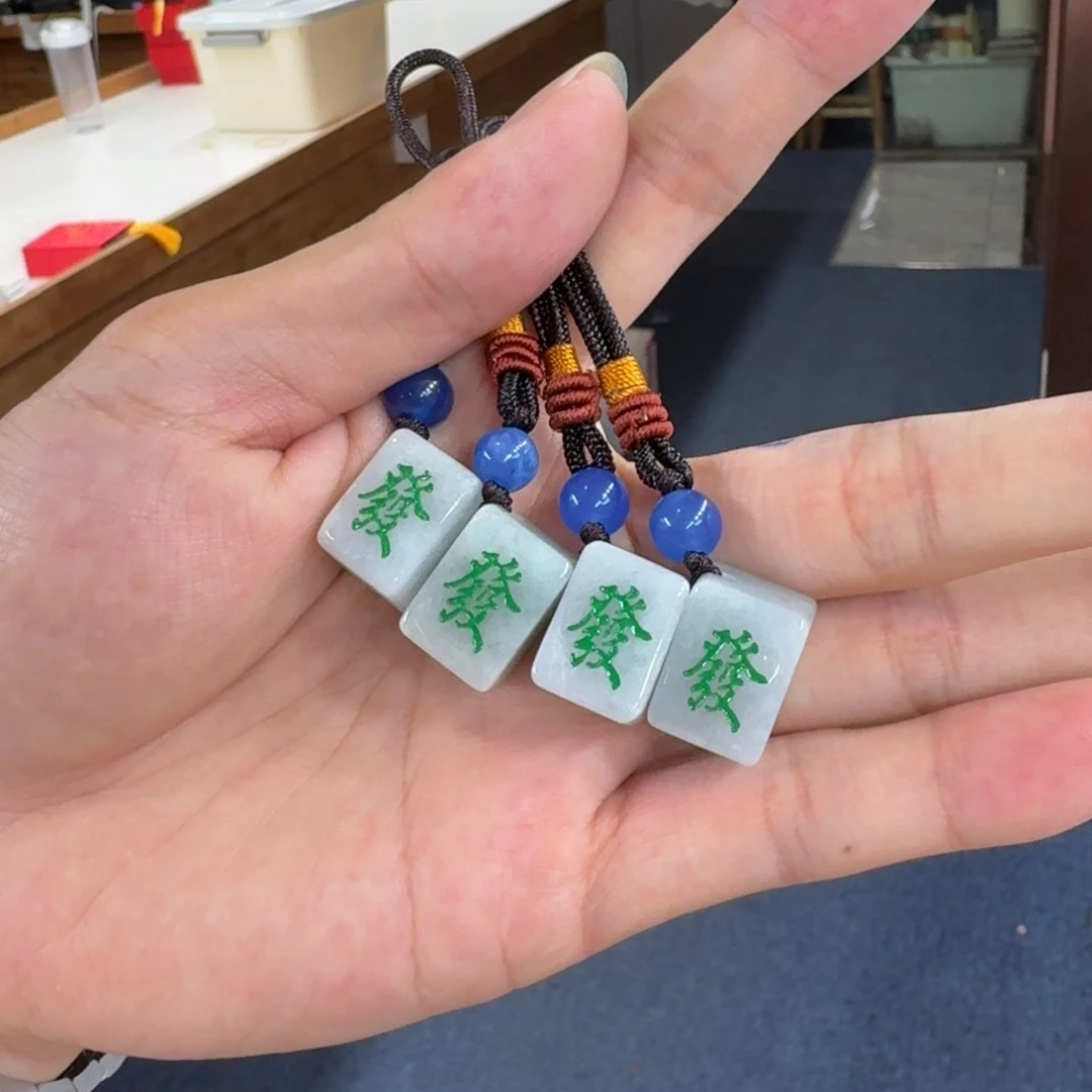 翡翠挂件未镶嵌纯天然缅甸翡翠A货买断多样性发一