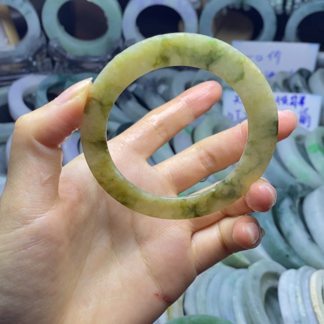 定制翡翠未镶嵌手镯