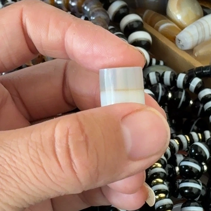 －***-玛瑙/玉髓合金珠宝奇石