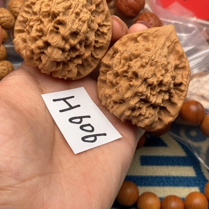 文玩核桃把件核桃