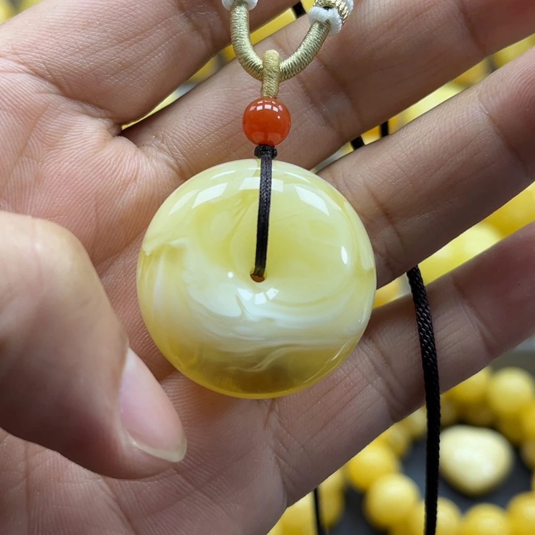 蜜蜡未镶嵌珠宝奇石