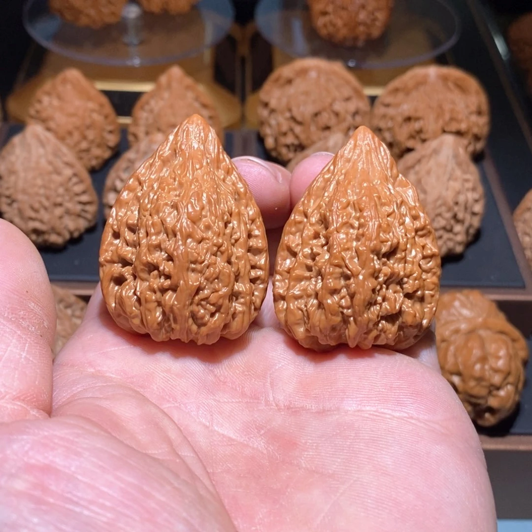 文玩核桃吊坠恒*塔尖