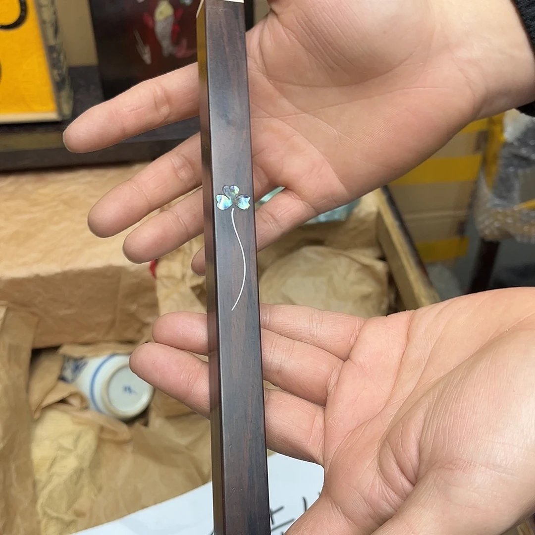 大叶紫檀（黑酸枝木类）