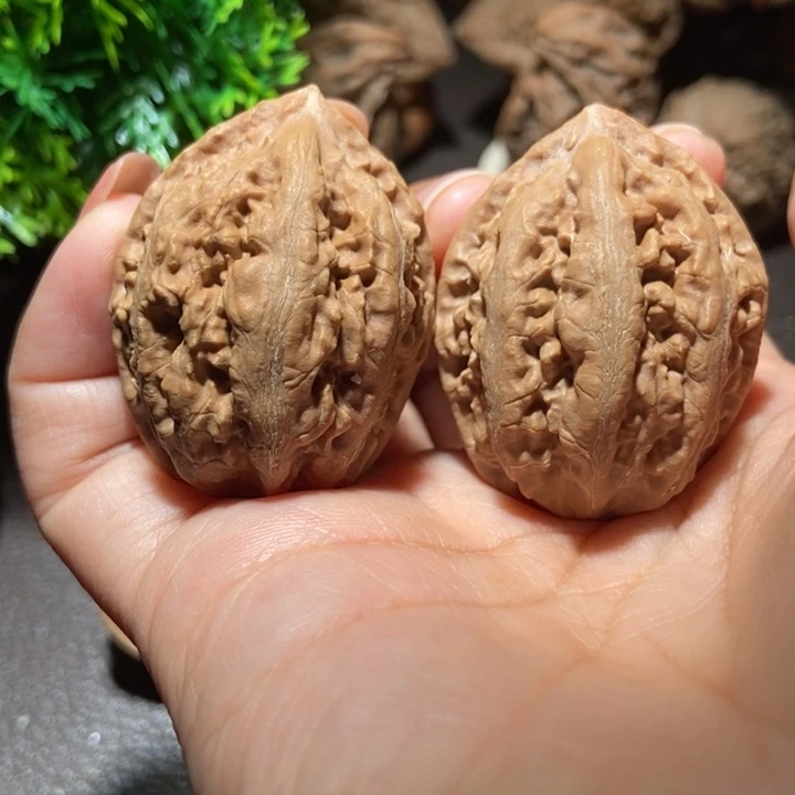 把件文玩核桃东北楸子小雪31