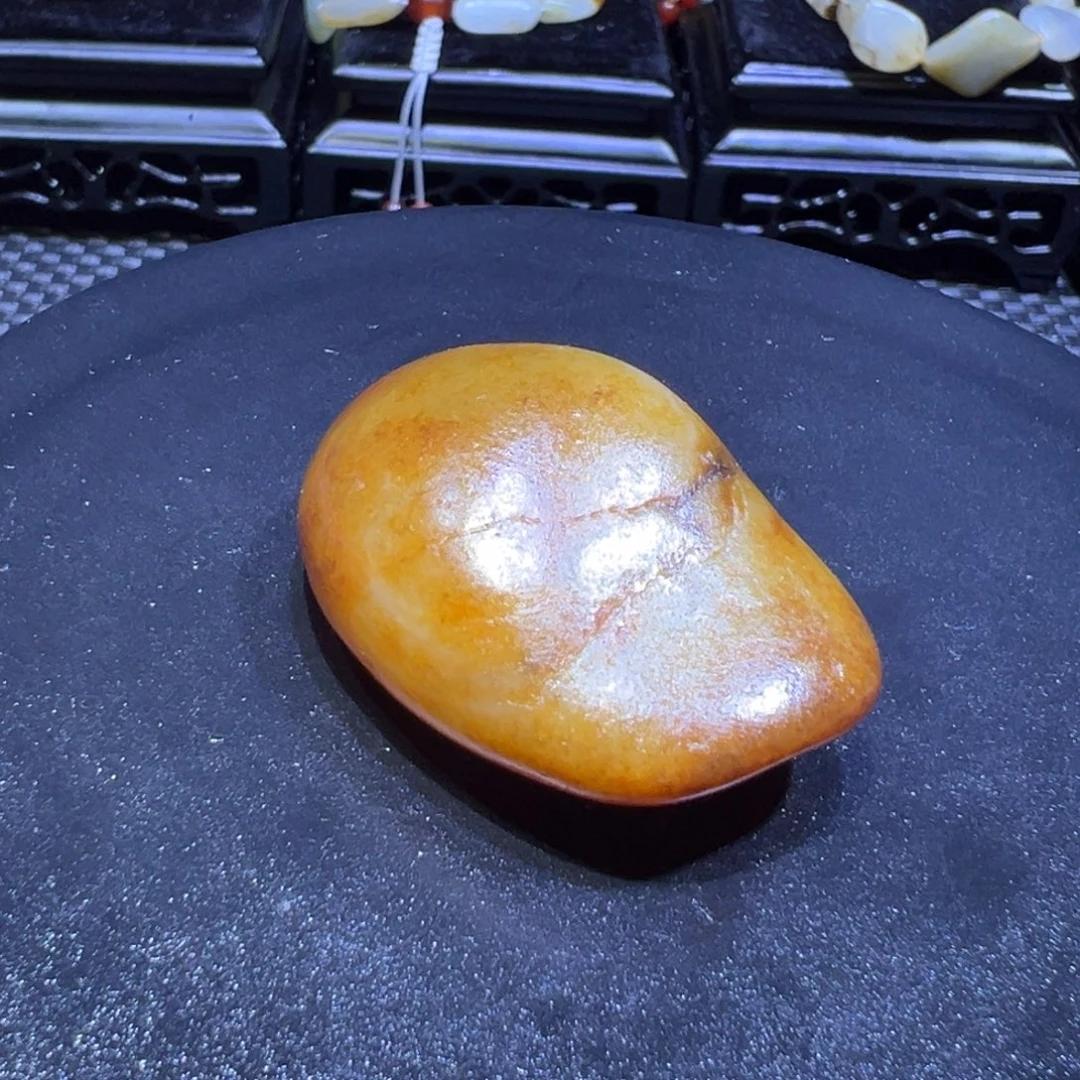 和田玉（子料）未镶嵌颈饰35克-84
