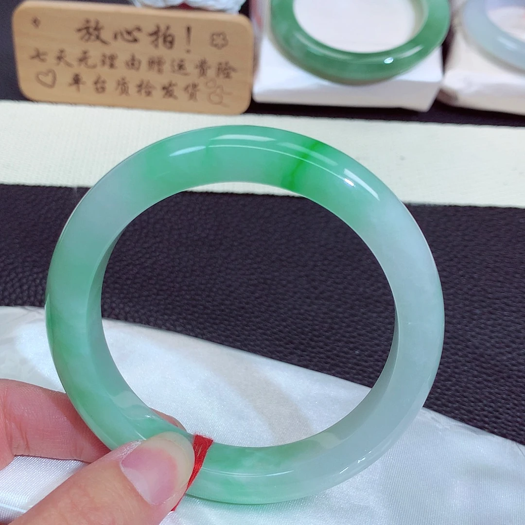 未镶嵌手镯翡翠8001