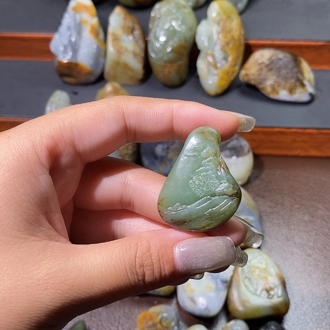 心***y颈饰未镶嵌和田玉