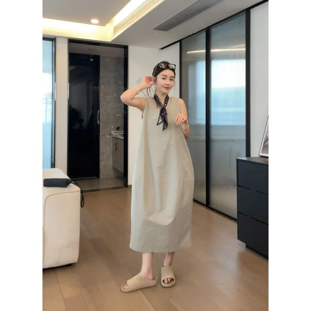 JOJO/玖了个玖 2025春 极简百搭立体剪裁宽肩背心连衣裙2503C1516