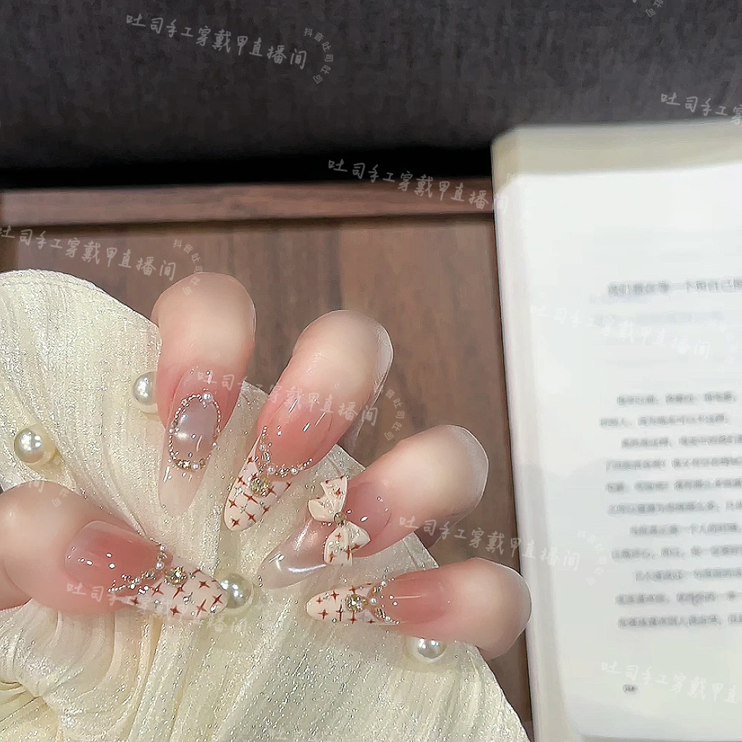 【小香风-显白版】纯手工穿戴甲美甲可拆卸穿戴式持久反复使用 ACKN