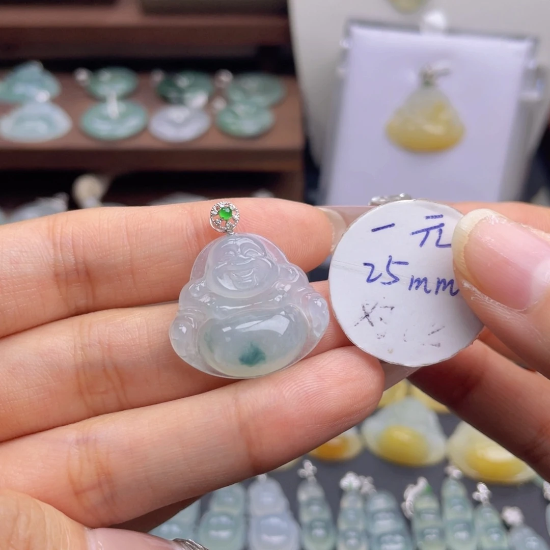 颈饰未镶嵌翡翠佛公一刀切