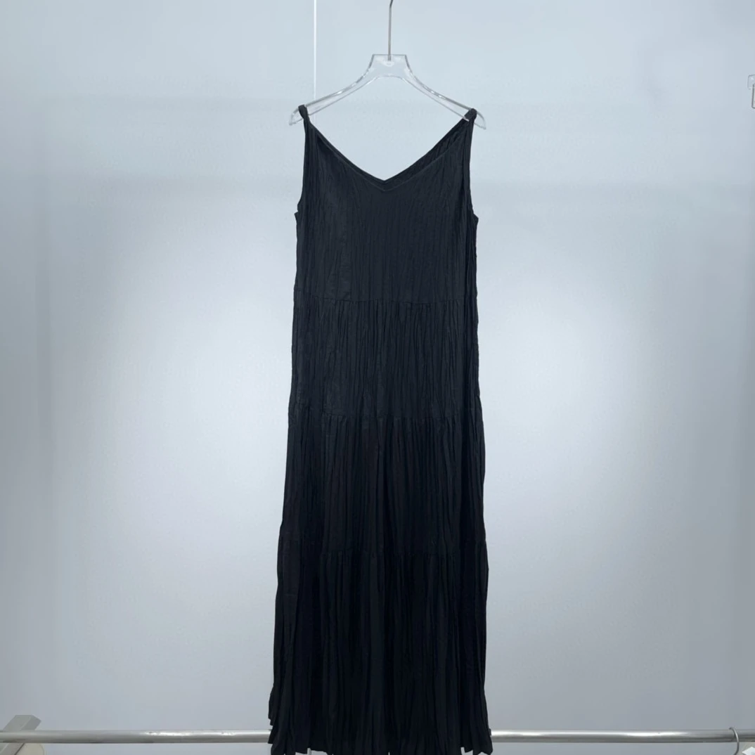 艾家商场同款春季吊带V领无袖连衣裙9071