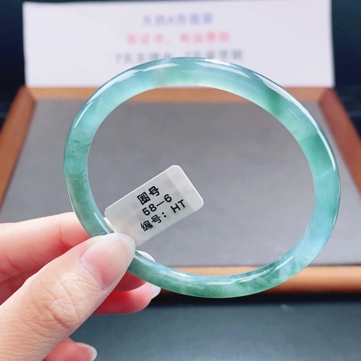 翡翠未镶嵌手镯翡翠手镯21