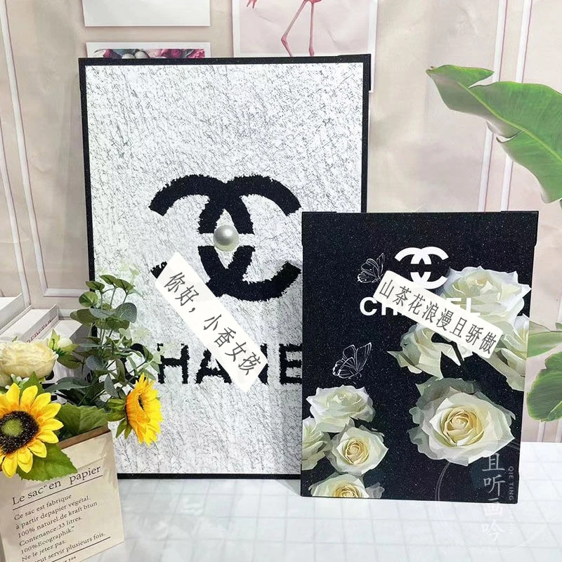 北欧ins高级感客厅小香风装饰画黑白艺术时尚桌面摆件背景挂画