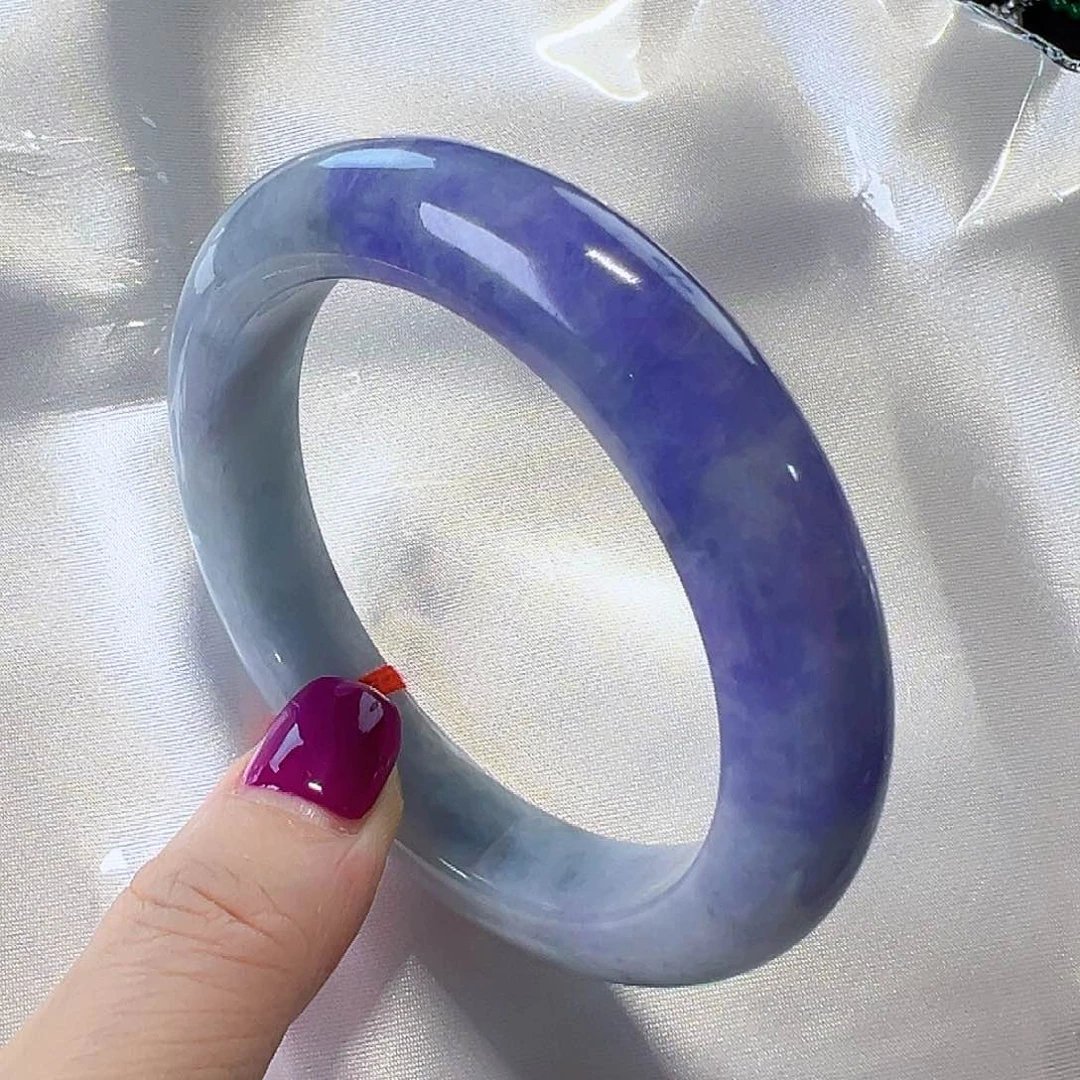 翡翠手镯未镶嵌签收后24小时鉴赏期