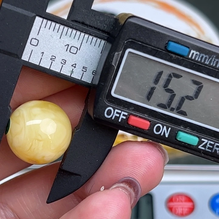 琥珀裸石未镶嵌微瑕34