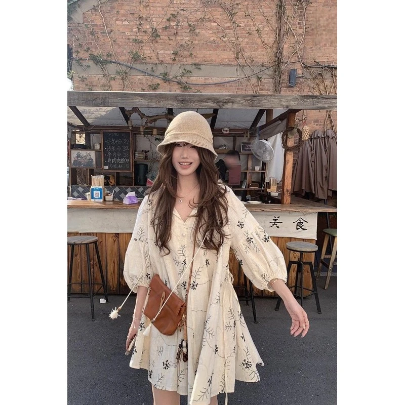 甜美重工刺绣女显瘦度假连衣裙夏季新款法式复古流苏娃娃裙宽松