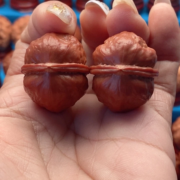 核桃精品文玩核桃手捻小红豆
