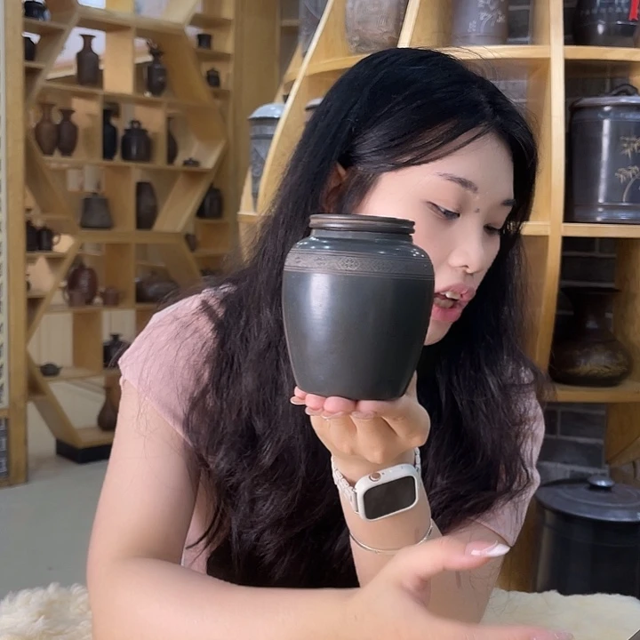 钦州坭兴陶茶叶罐二两装