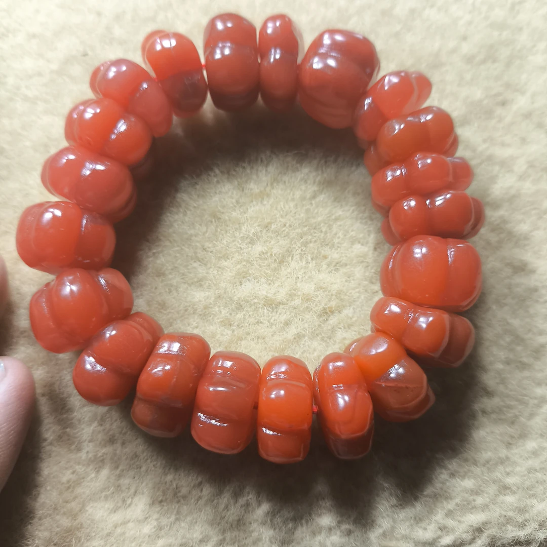 藏氏老型瓜珠手串