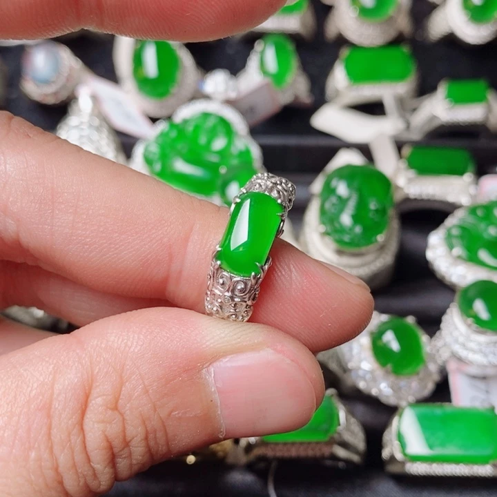 翡翠戒指未镶嵌天然翡翠