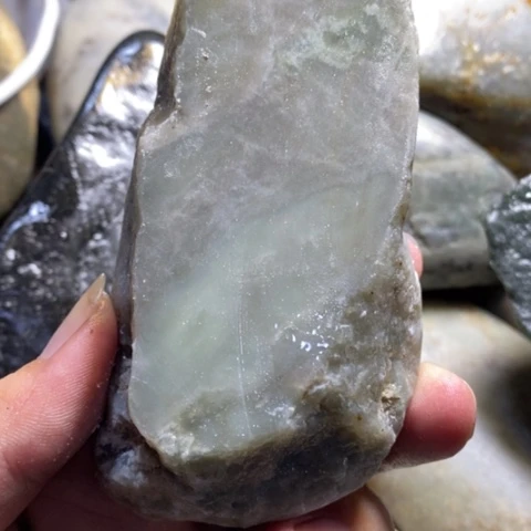 和田玉（糖玉）未镶嵌挂件青*