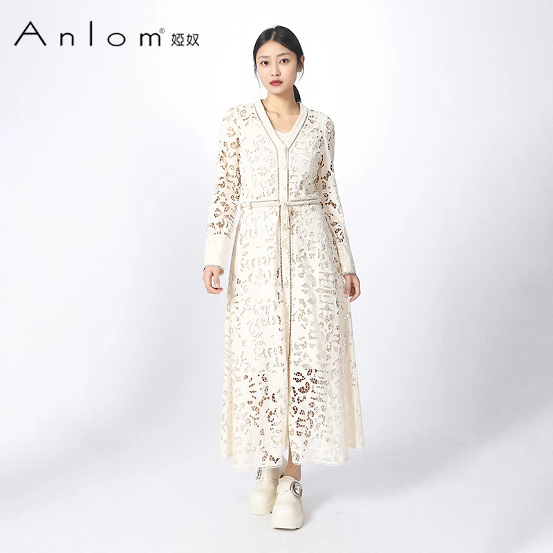 Anlom/娅奴潮奢女士收腰刺绣优雅时尚蕾丝连衣裙配腰带镂空V领