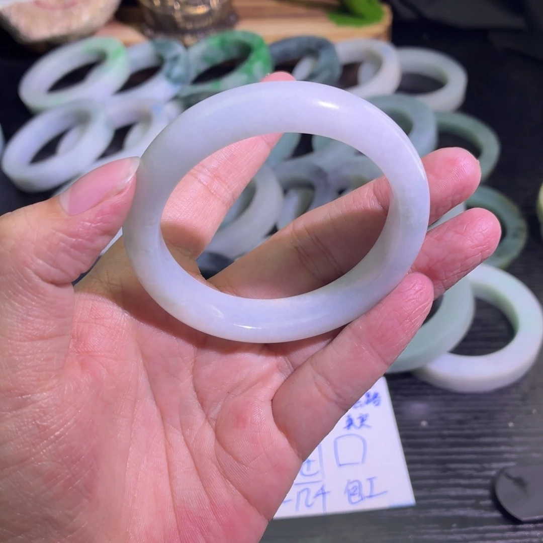 定制翡翠未镶嵌天然翡翠A货毛胚手镯定制
