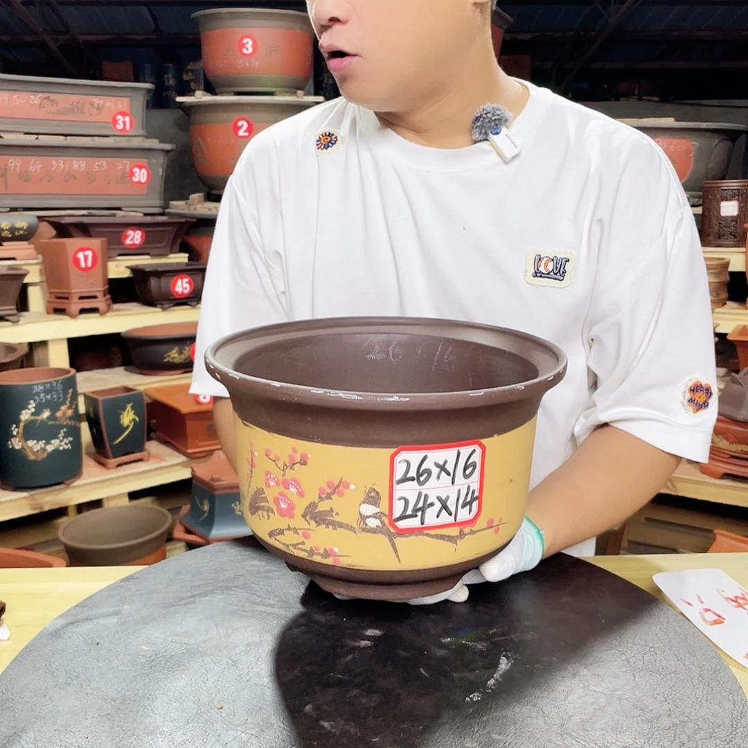 紫砂花盆工厂职工