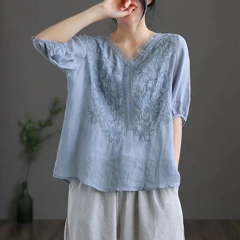休闲棉麻刺绣小衫女装夏季2024年新款复古中袖宽松百搭上衣T恤女