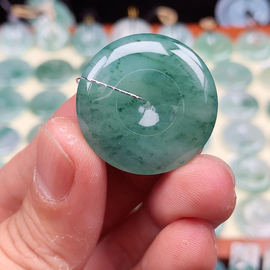 翡翠未镶嵌颈饰28.3-5.8mm