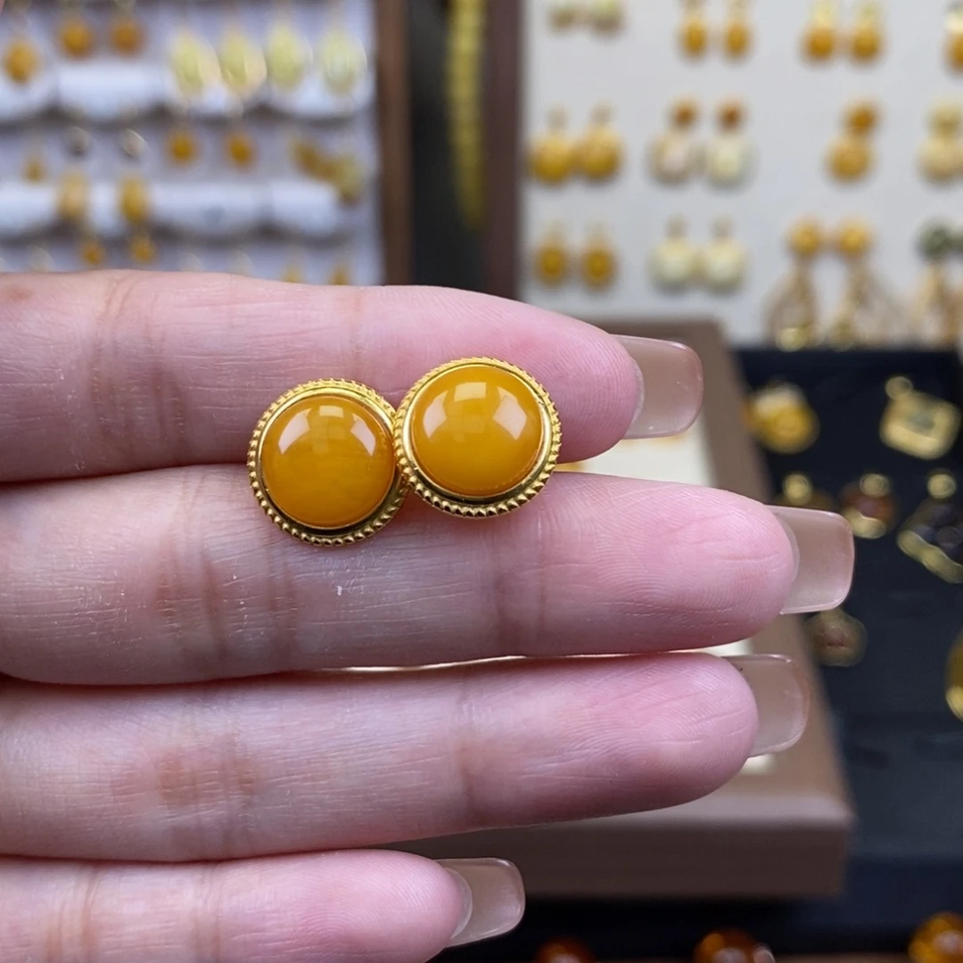 裸石琥珀未镶嵌成品