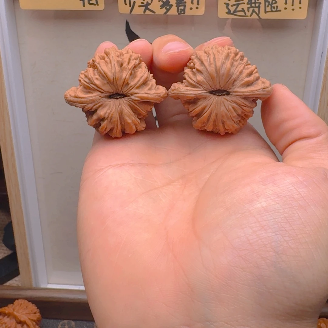 文玩核桃把件4307楼子