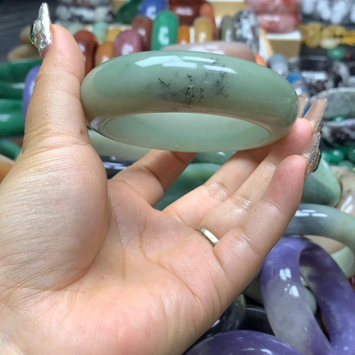 未镶嵌手镯石英质玉?*K