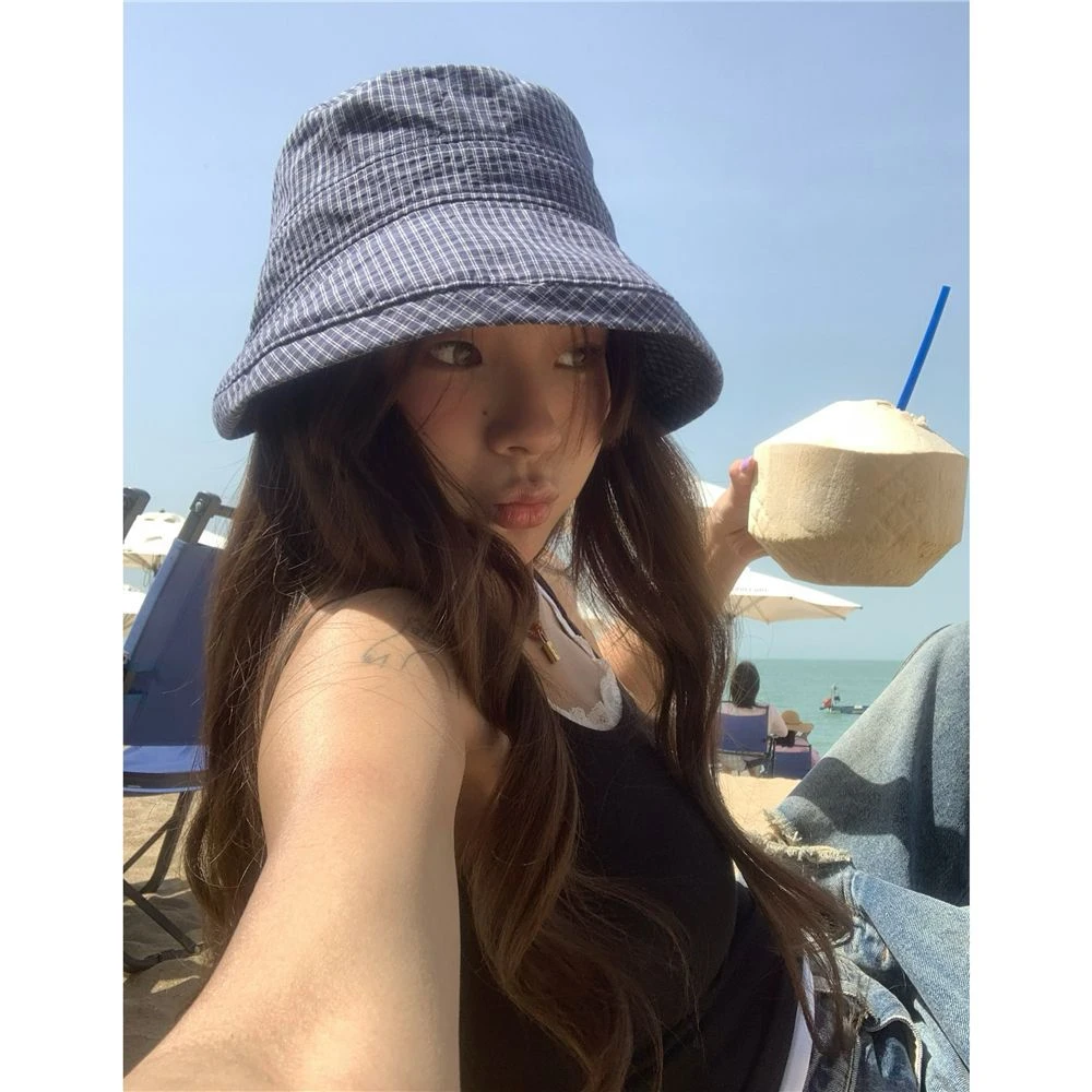 韩系时尚格子前长后短渔夫帽女春夏百搭可折叠遮阳拉菲草盆帽帽子