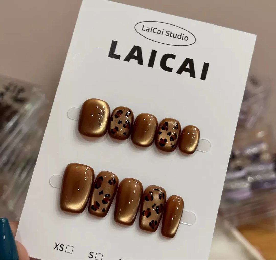 【焦糖豹豹】秋冬新款穿戴甲显白高级气质美甲贴片法式显白穿戴甲