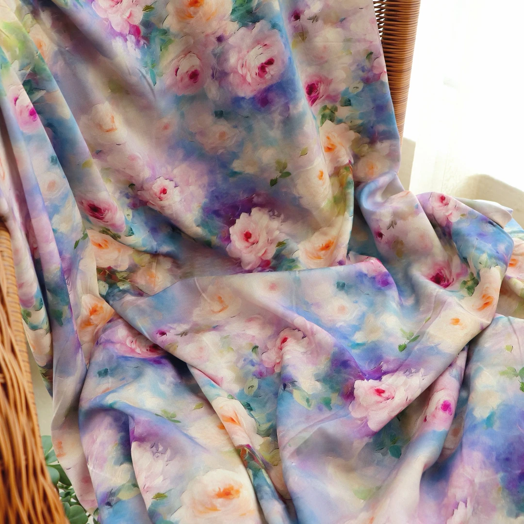 【2073两米包邮】轻薄人造棉香云锻数码印花棉绸面料（非七天无理由）