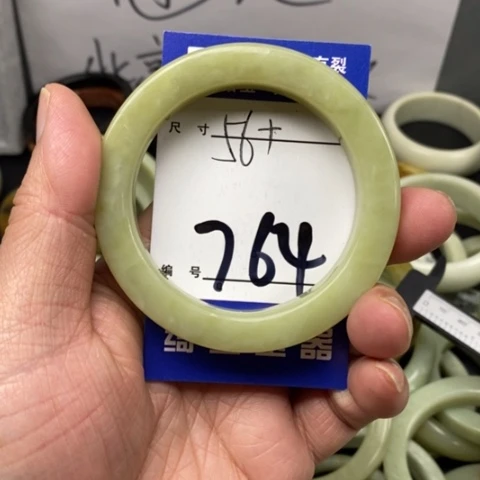 蛇纹石玉手镯未镶嵌小*炸